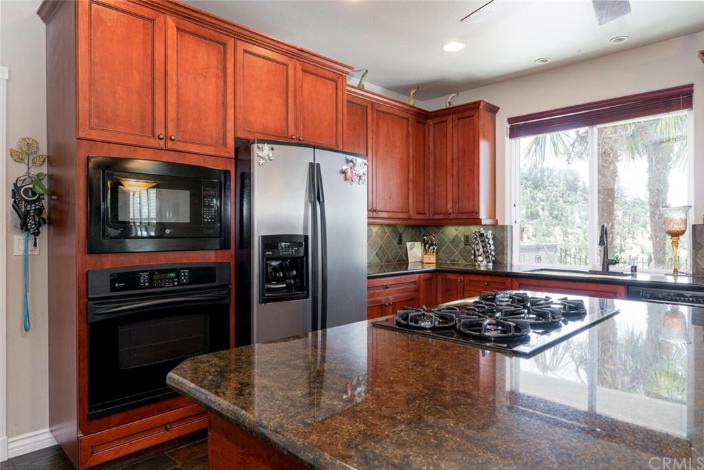 861 Whispering Winds Lane Chico, CA 95928 - Photo 21 of 58