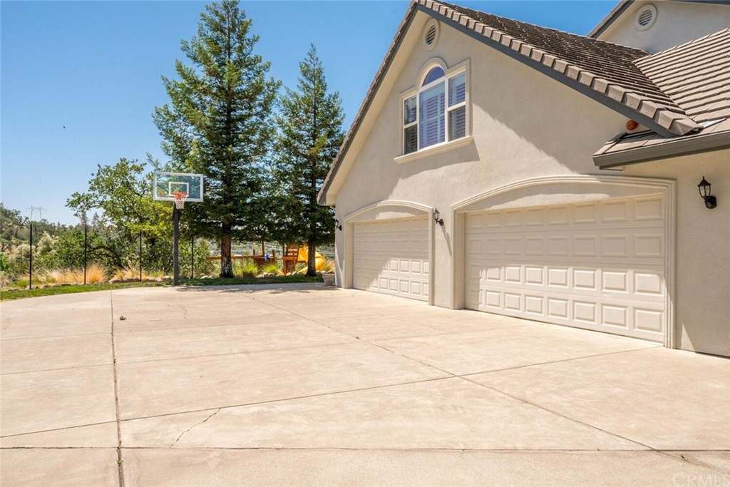 861 Whispering Winds Lane Chico, CA 95928 - Photo 54 of 58