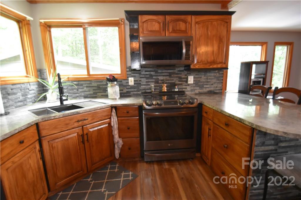3213 Puetts Chapel Road Dallas, NC 28034 - Photo 10 of 43 Gallery Image 10