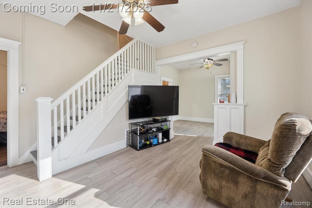 159 Dwight Street River Rouge, MI 48218 - Photo 10 of 48