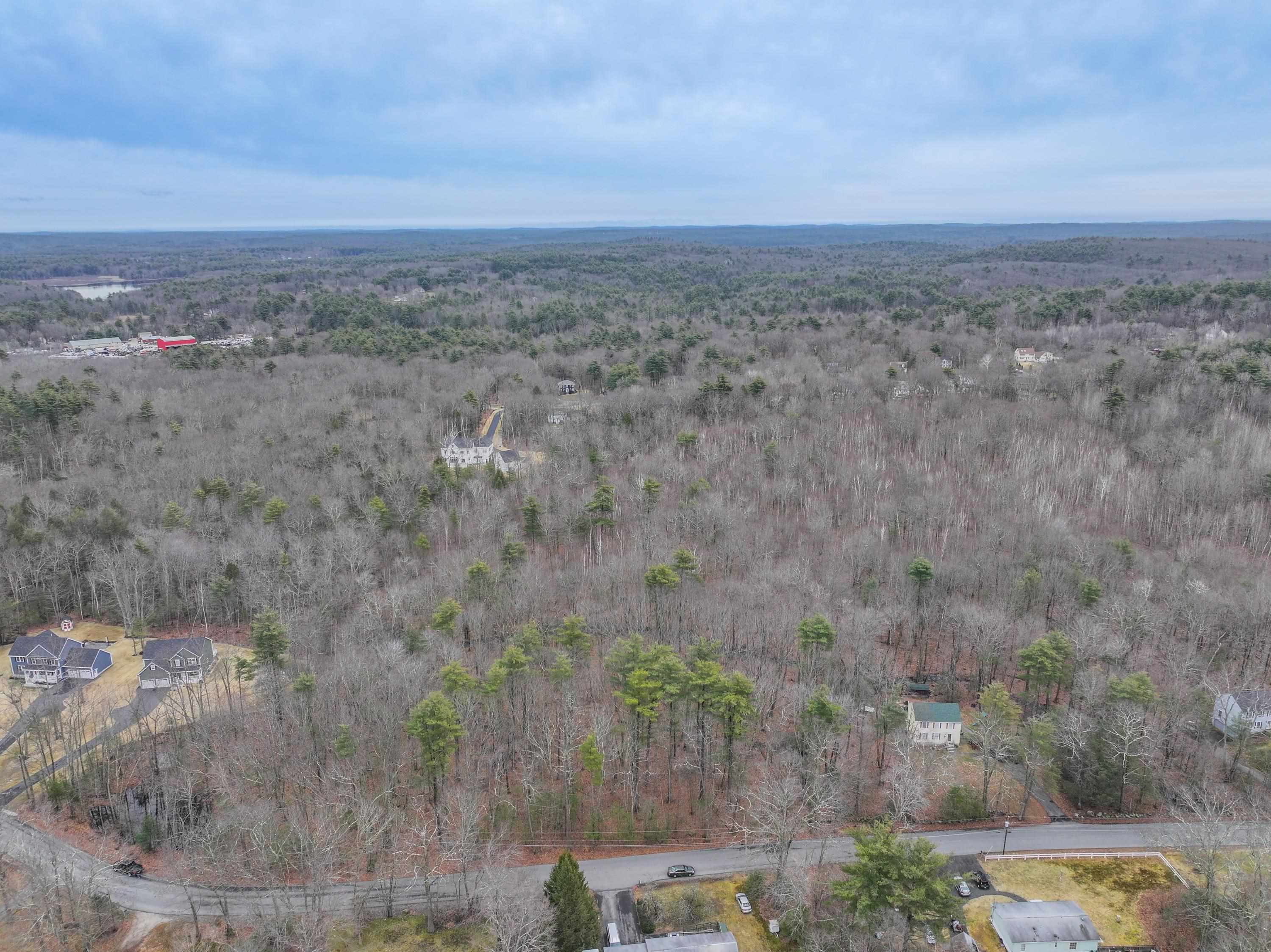 39 Mill Road Derry, NH 03038 - Photo 9 of 16