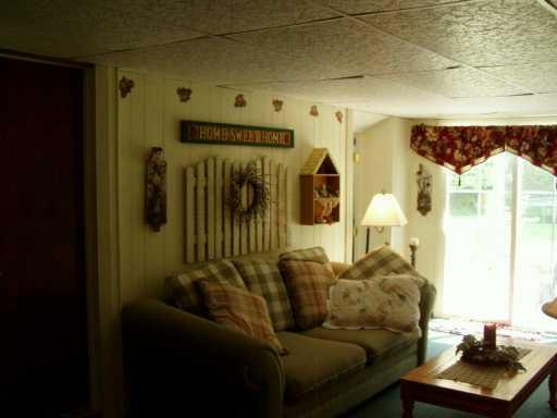 3931 Dickey Road Gibsonia, PA 15044 - Photo 5 of 8 Gallery Image 5