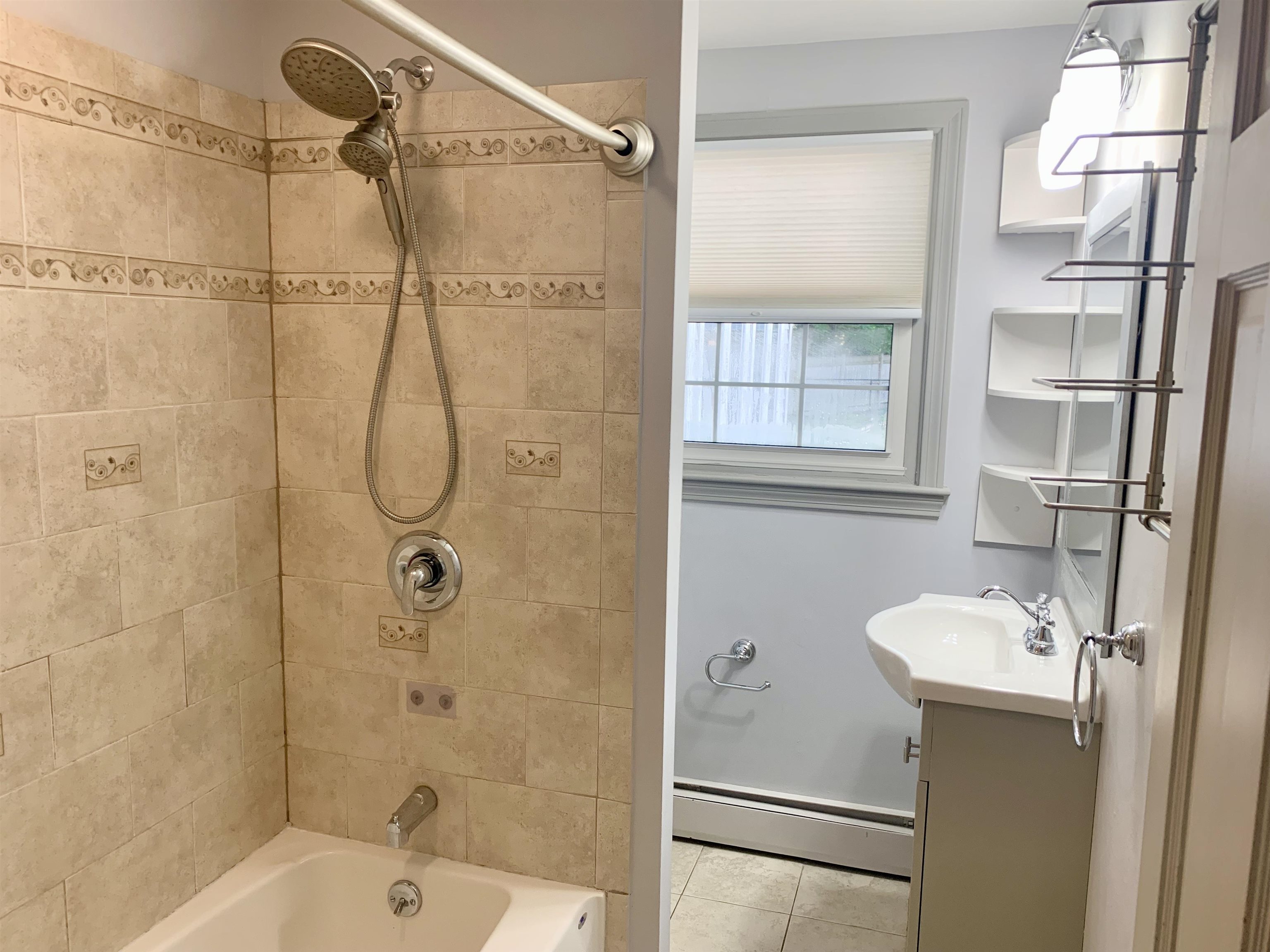 24 Beacon Drive Merrimack, NH 03054 - Photo 16 of 31