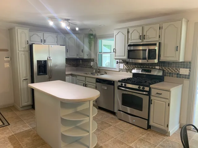 $3,900 | 24 Beacon Drive, Merrimack, NH 03054