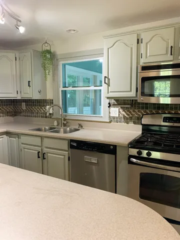 $3,900 | 24 Beacon Drive, Merrimack, NH 03054