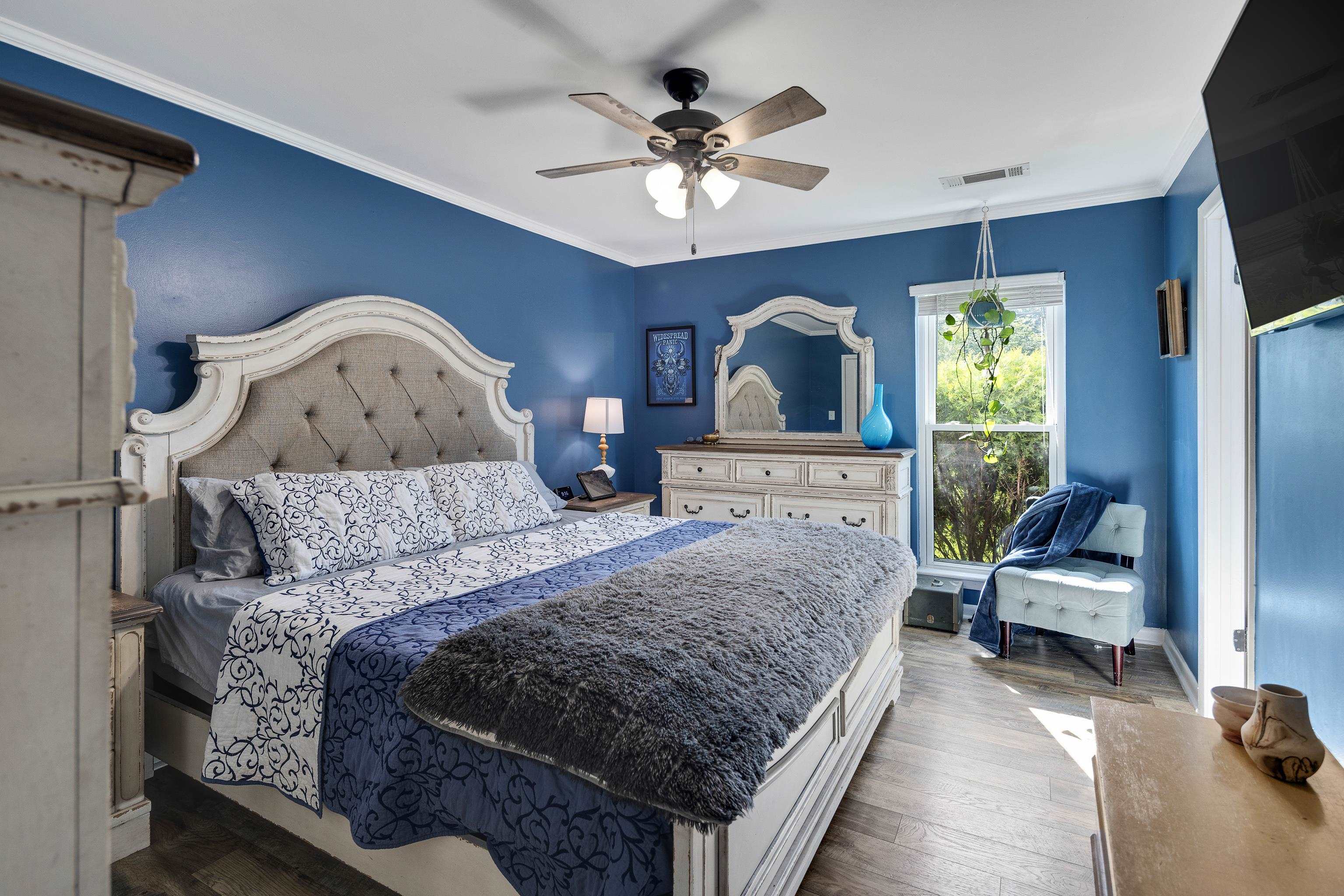 2399 Beaver Road Munford, TN 38058 - Photo 17 of 31 Spacious room w/ a large window with natural light & full bathroom