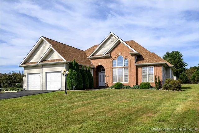 $329,000 | 160 North Lakeside Drive, Madison, IN 47250