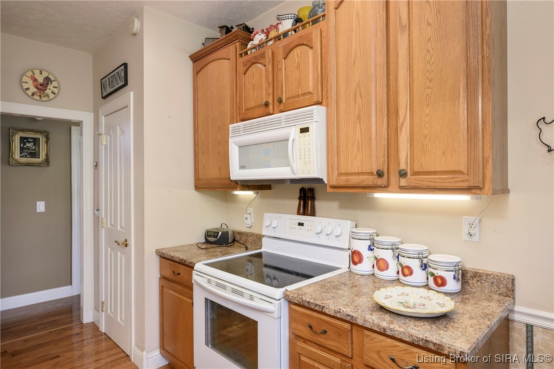 160 North Lakeside Drive Madison, IN 47250 - Photo 16 of 39