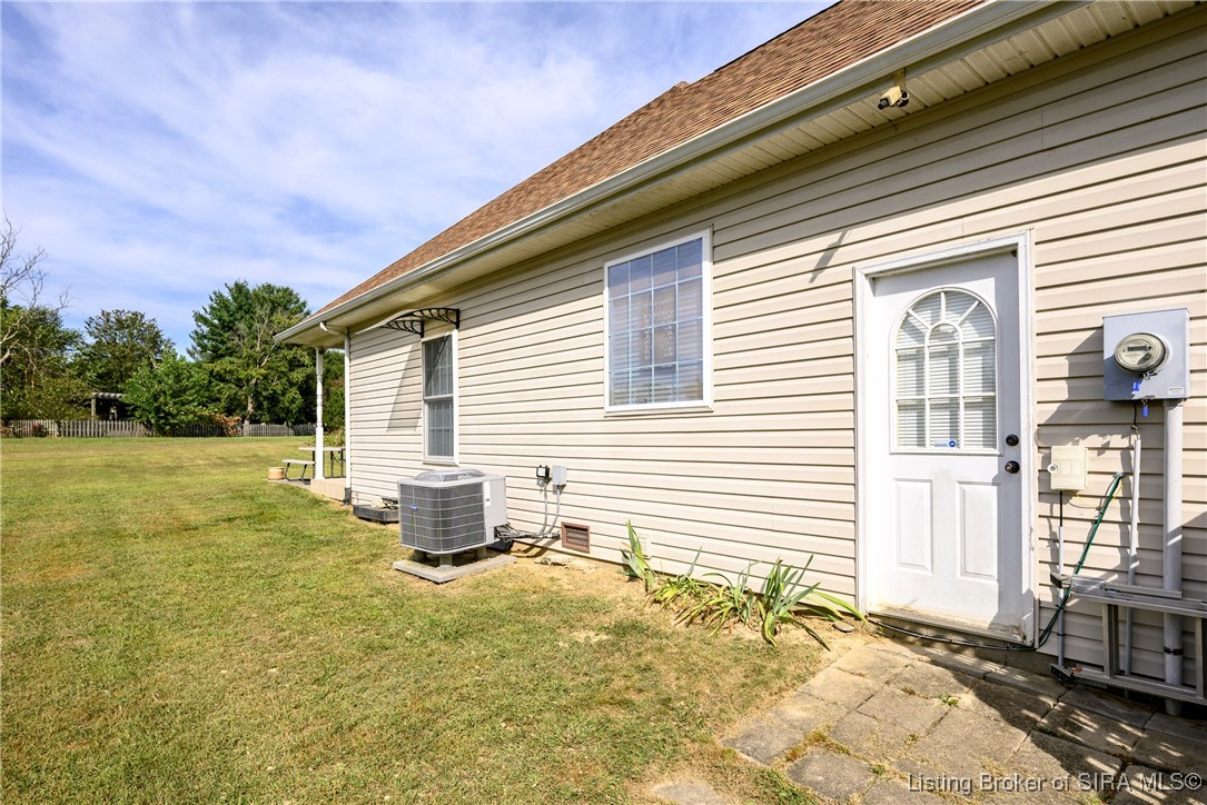 160 North Lakeside Drive Madison, IN 47250 - Photo 36 of 39