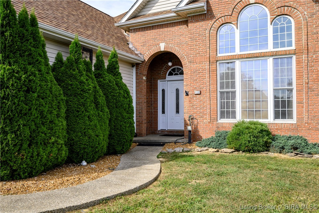 160 North Lakeside Drive Madison, IN 47250 - Photo 4 of 39