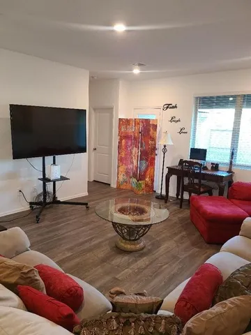 $2,600 | 22043 Juniper Crossing Drive, New Caney, TX 77357