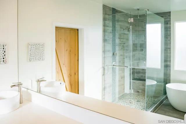 $3,299,000 | 1220 Emerald Street, San Diego, CA 92109