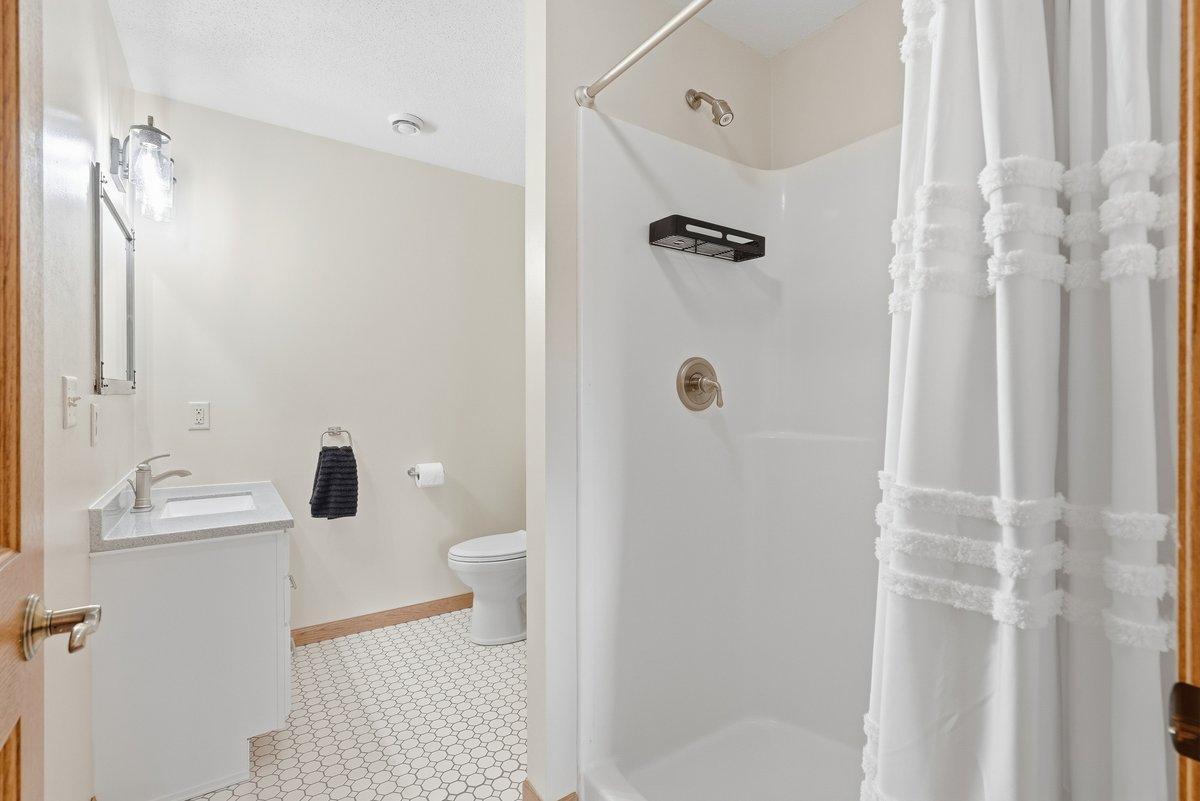 320 Willink Drive Baldwin, WI 54002 - Photo 16 of 24