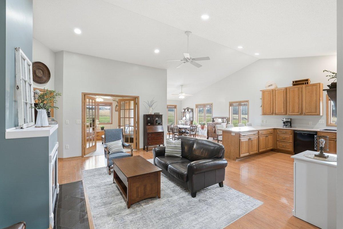 320 Willink Drive Baldwin, WI 54002 - Photo 4 of 24