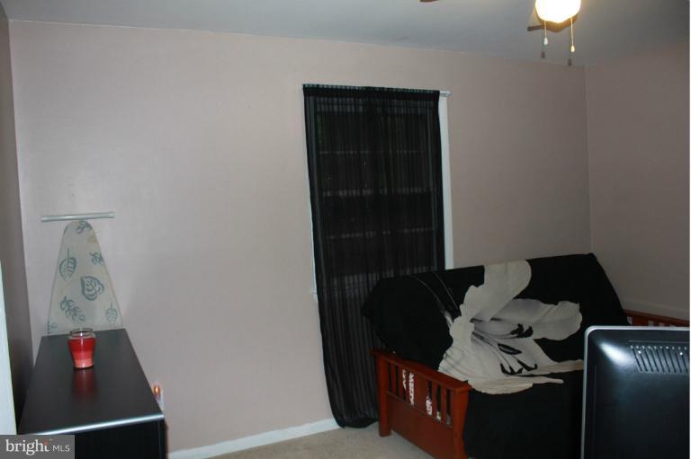 18307 Sharon Road Triangle, VA 22172 - Photo 22 of 28 Bedroom