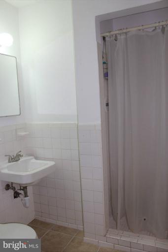 18307 Sharon Road Triangle, VA 22172 - Photo 27 of 28 Bath