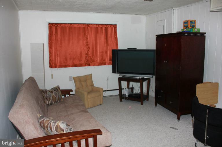 18307 Sharon Road Triangle, VA 22172 - Photo 4 of 28 Basement