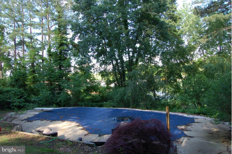 18307 Sharon Road Triangle, VA 22172 - Photo 8 of 28 Exterior (Rear)