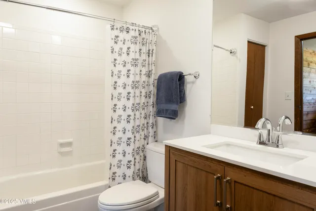 $1,295,000 | 54 Columbine Circle, Unit B14, Eagle-Vail, CO 81620