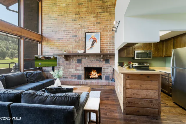 $1,295,000 | 54 Columbine Circle, Unit B14, Eagle-Vail, CO 81620