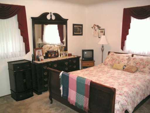 1627 Anderson Road Pittsburgh, PA 15209 - Photo 6 of 8 Other.