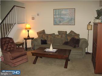40 Trowbridge Lane Clementon, NJ 08021 - Photo 3 of 12 Living Room