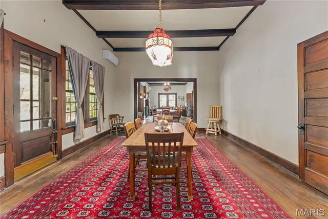 $1,800,000 | 4616 Elk Head Road, Bland, MO 65014