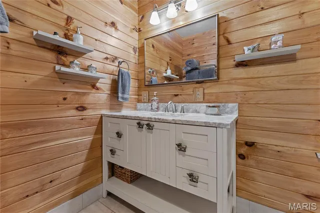 $1,800,000 | 4616 Elk Head Road, Bland, MO 65014