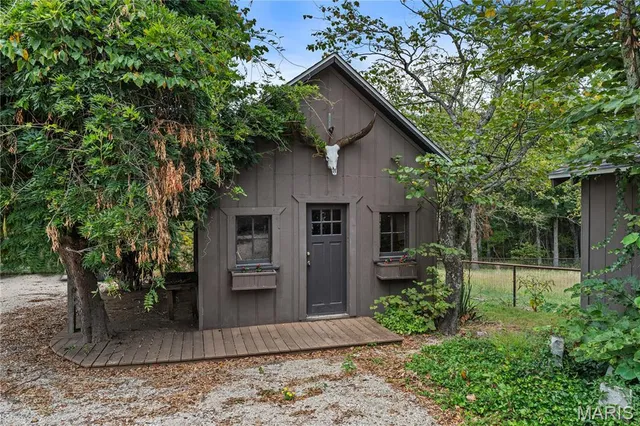 $1,800,000 | 4616 Elk Head Road, Bland, MO 65014