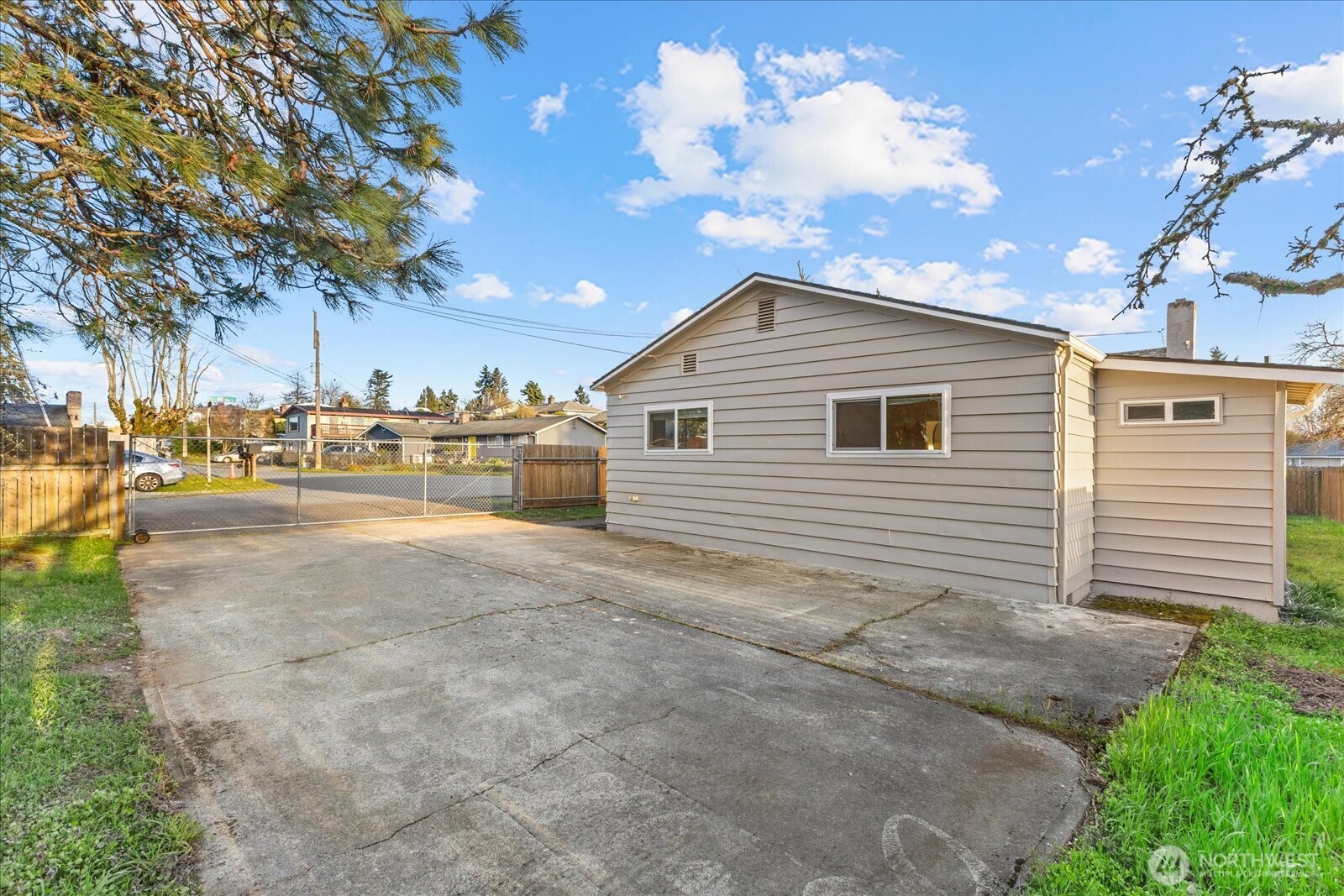 5920 South 118th Street Seattle, WA 98178 - Photo 24 of 25