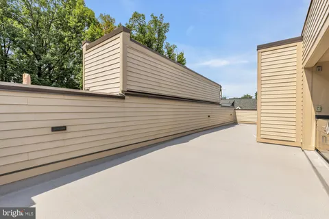 $1,374,900 | 142 Winsome Circle, Bethesda, MD 20814