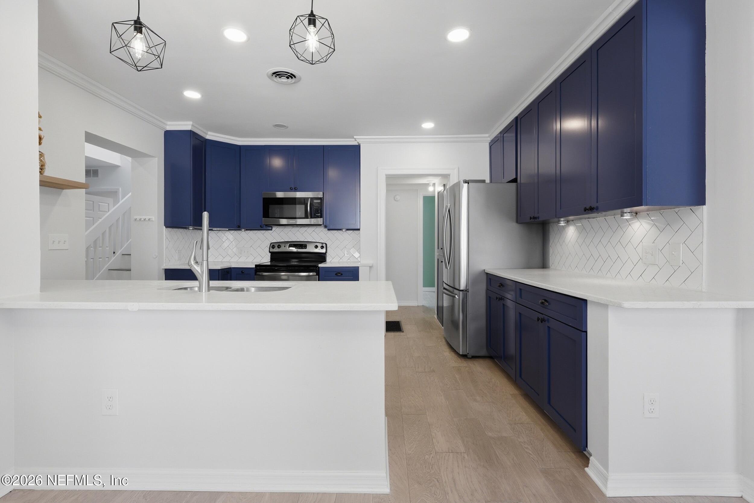 2741 Hendricks Avenue Jacksonville, FL 32207 - Photo 12 of 37 the real estateographers_009