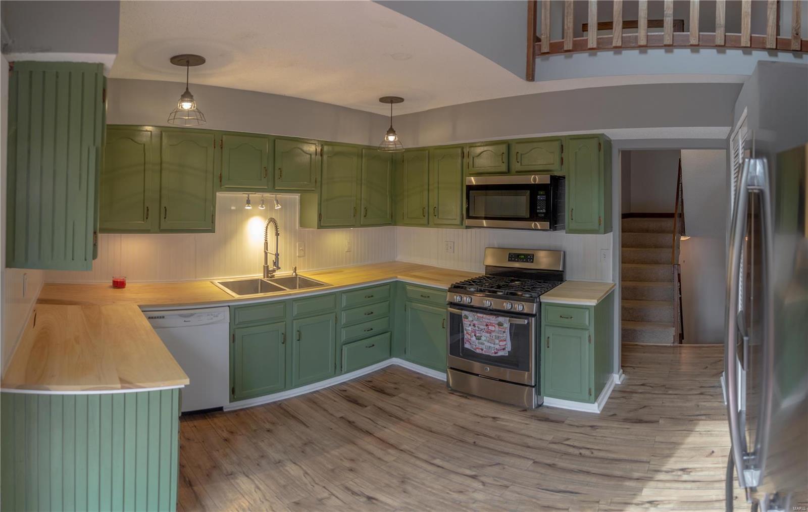 13924 St Rose Road Highland, IL 62249 - Photo 12 of 36