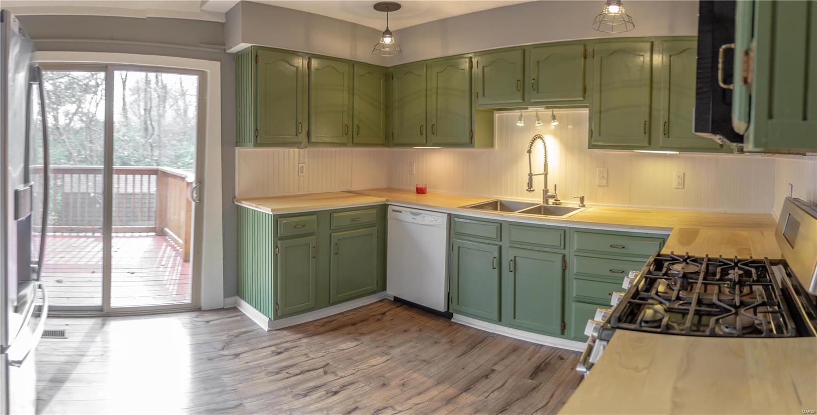 13924 St Rose Road Highland, IL 62249 - Photo 13 of 36