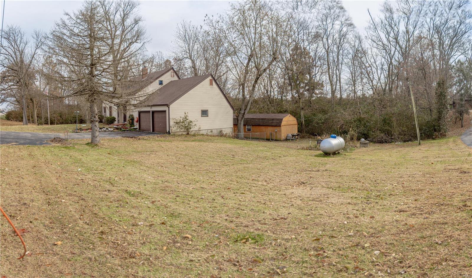 13924 St Rose Road Highland, IL 62249 - Photo 3 of 36