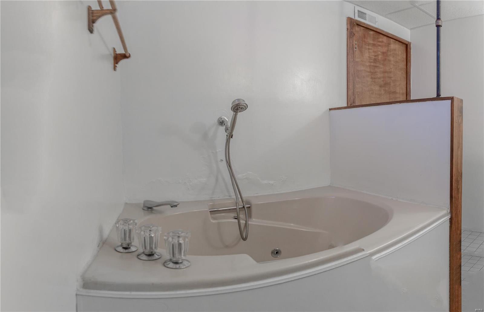 13924 St Rose Road Highland, IL 62249 - Photo 28 of 36