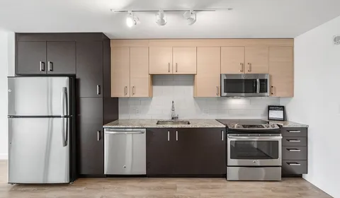 $3,915 | 99 Kneeland Street, Unit 2004, Boston, MA 02111