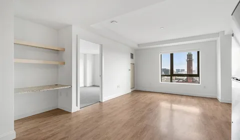 $3,915 | 99 Kneeland Street, Unit 2004, Boston, MA 02111