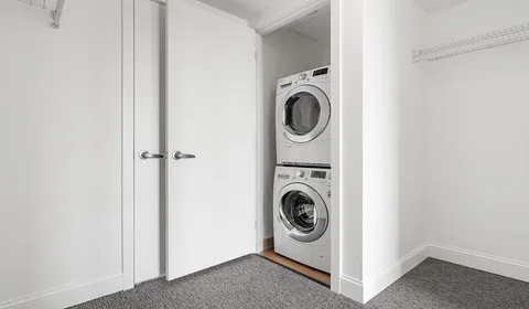 $3,915 | 99 Kneeland Street, Unit 2004, Boston, MA 02111