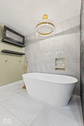 $3,500 | 721 East 23rd Street, Indianapolis, IN 46205