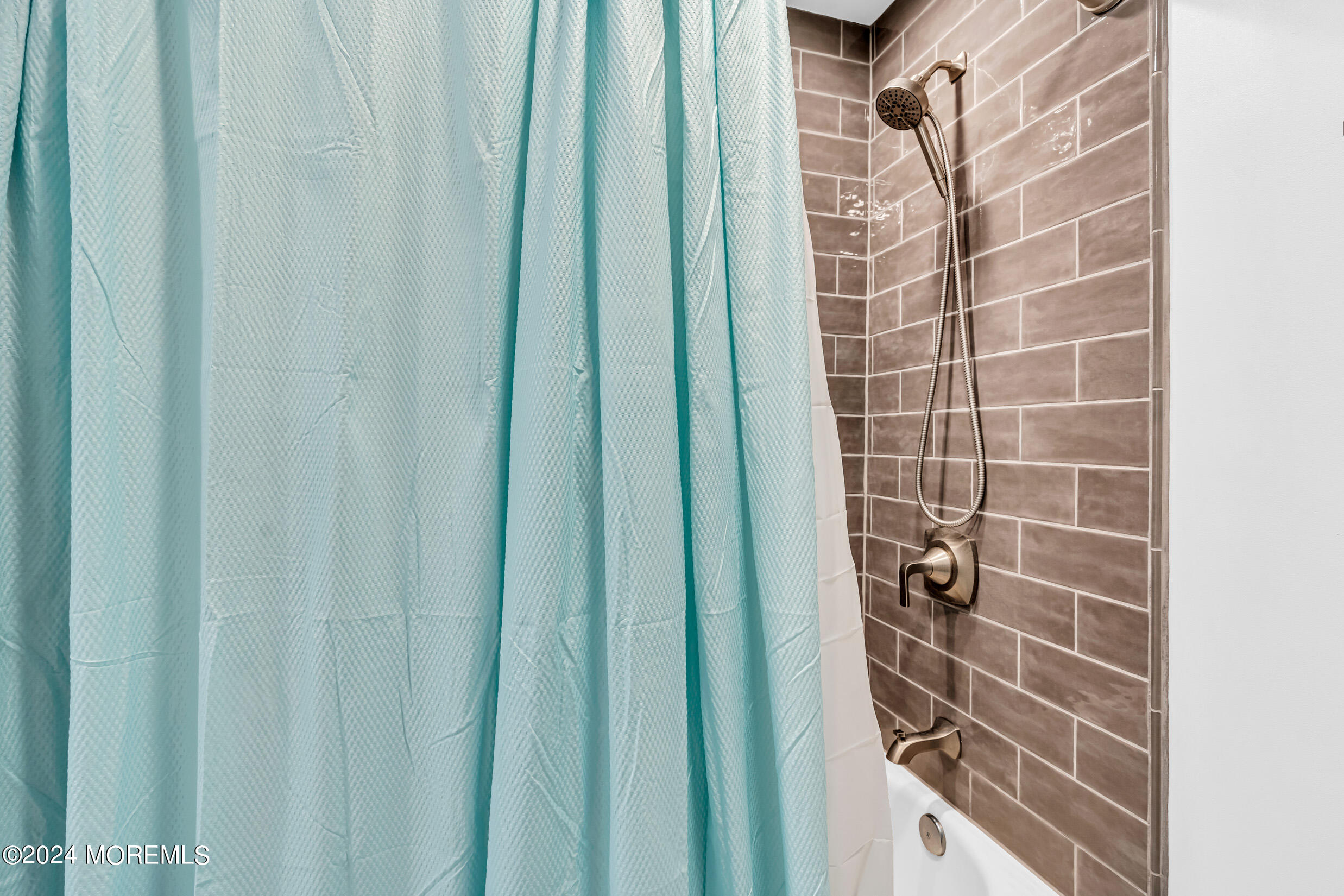 166 Willow Drive Jackson, NJ 08527 - Photo 21 of 38 6 (5)