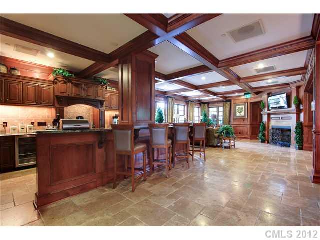 2823 Providence Road, Unit 280 Charlotte, NC 28211 - Photo 4 of 11 Gallery Image 4