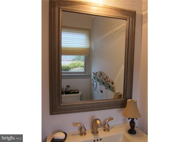 5991 Stovers Mill Road Doylestown, PA 18902 - Photo 9 of 21 Half Bath