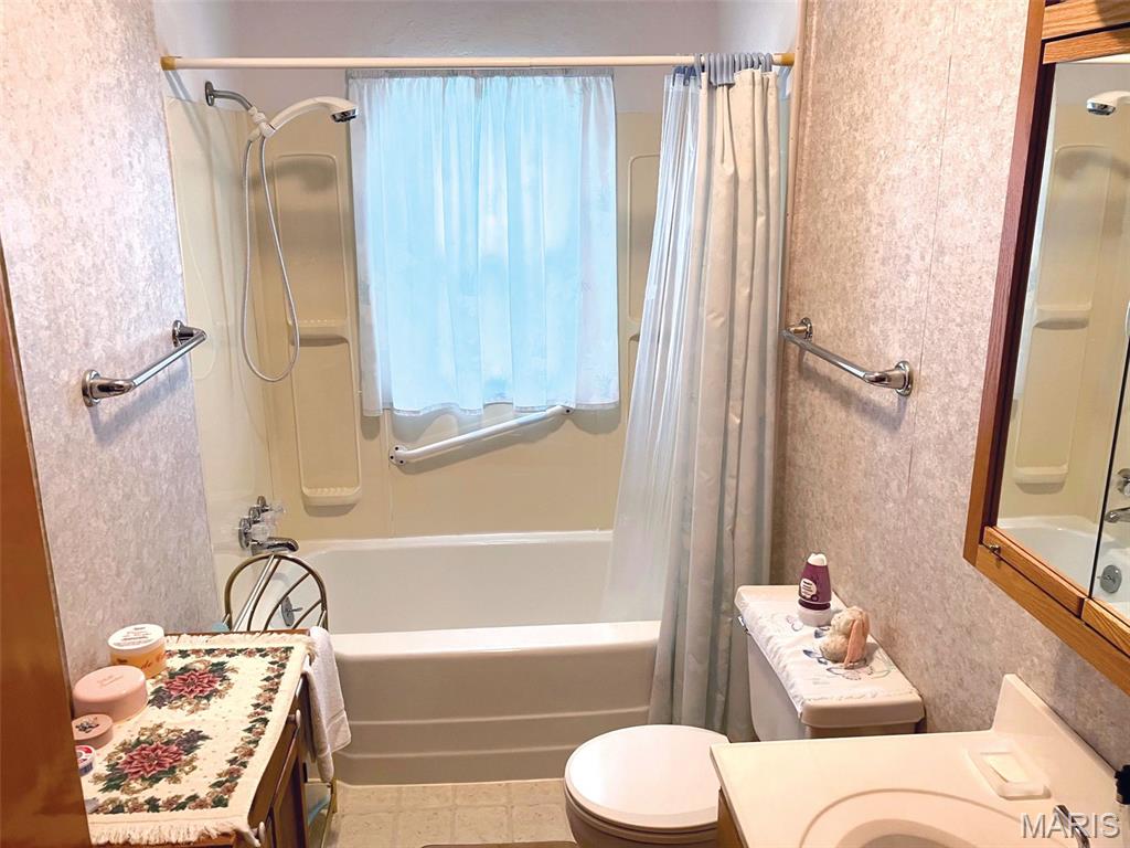 811 East 2nd Street Beckemeyer, IL 62219 - Photo 4 of 4