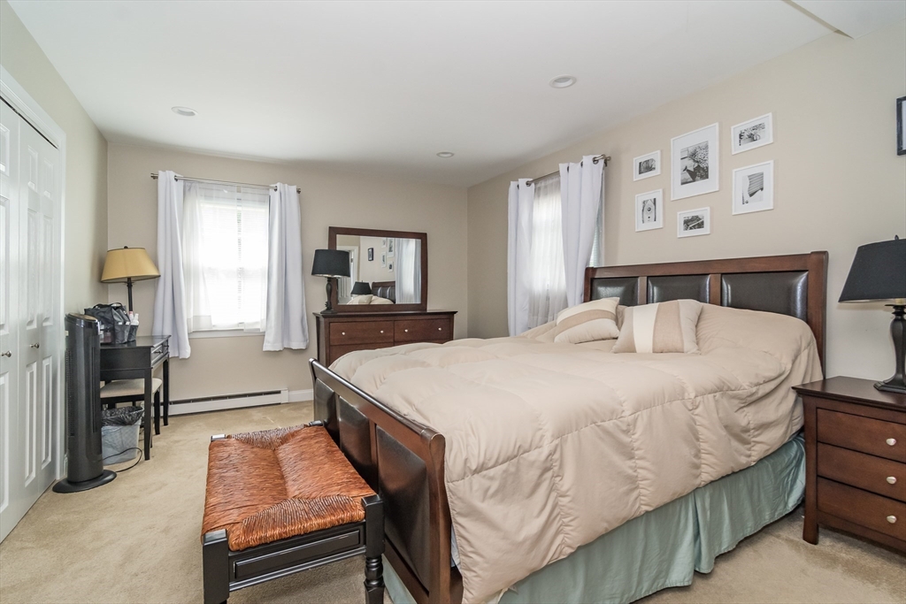 17 Amory Road Marlborough, MA 01752 - Photo 11 of 31 Gallery Image 11
