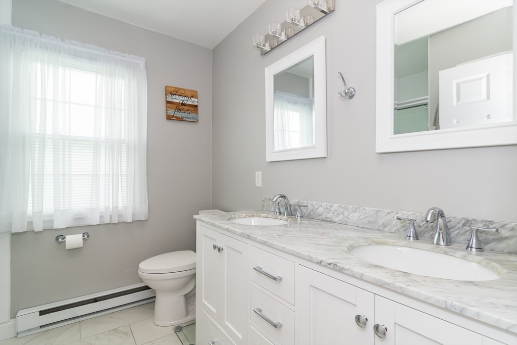 17 Amory Road Marlborough, MA 01752 - Photo 12 of 31 Gallery Image 12