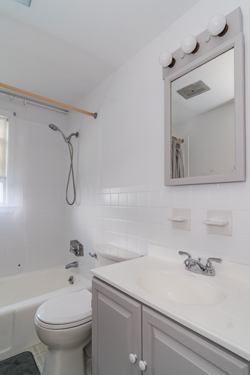 17 Amory Road Marlborough, MA 01752 - Photo 16 of 31 Gallery Image 16