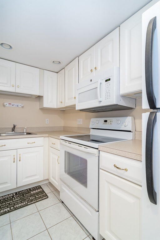 17 Amory Road Marlborough, MA 01752 - Photo 21 of 31 Gallery Image 21