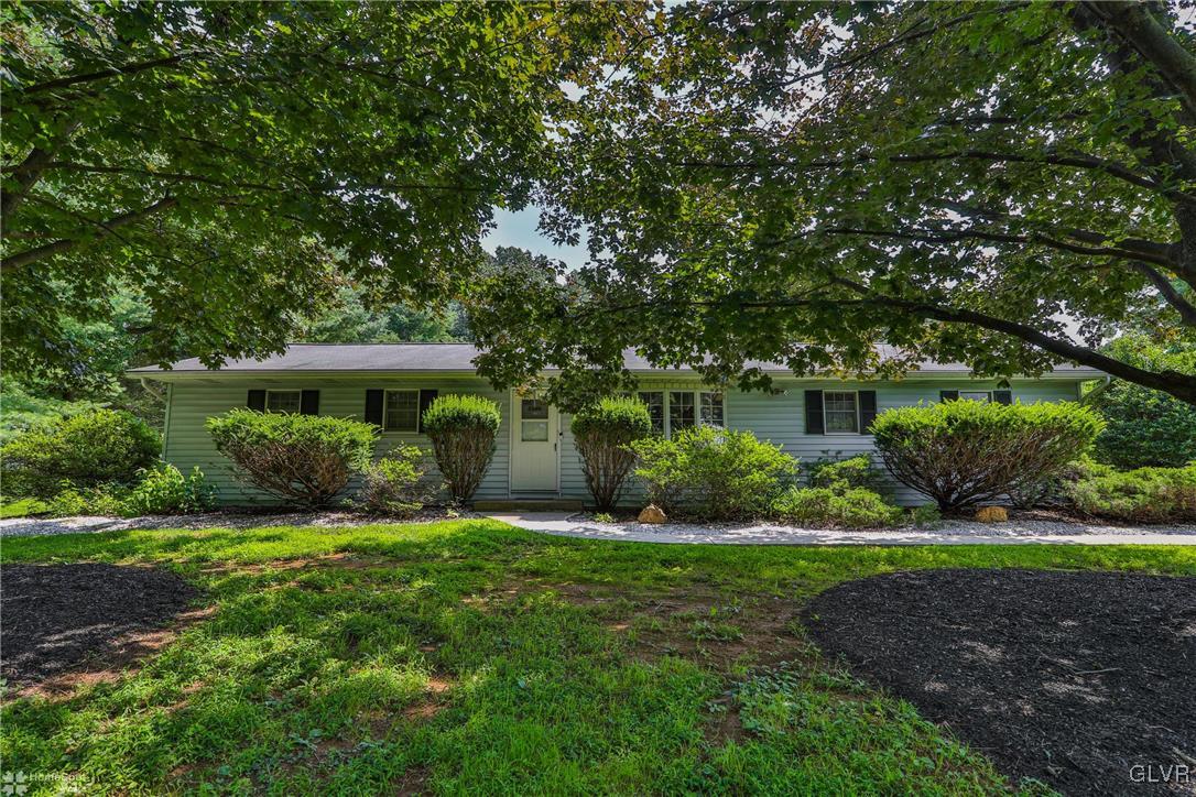 5546 Lanark Road Center Valley, PA 18034 - Photo 1 of 49 Gallery Image 1
