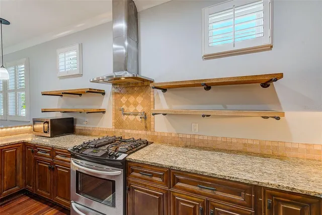 $5,000 | 1110 Highland Street South, St. Petersburg, FL 33701